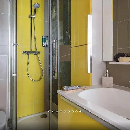 High Standing 2-room In Latin Quarter דירה *