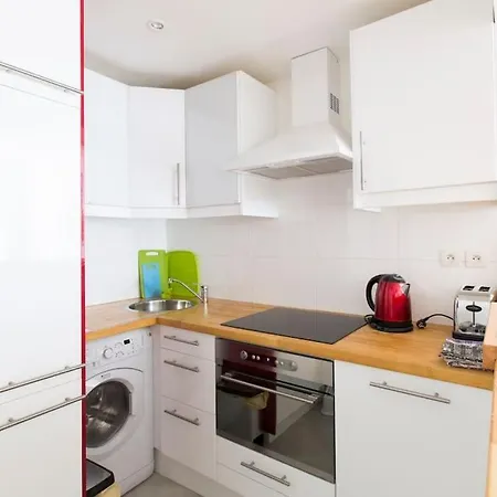 דירה High Standing 2-room In Latin Quarter